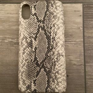 Snake skin case